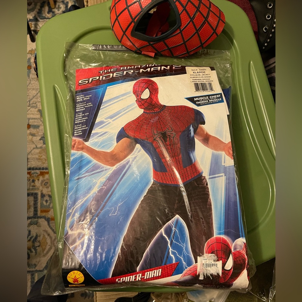 Spider-Man Muscle Chest & Mask Costume Accessories